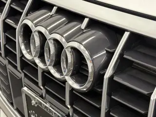 Audi Q3 2025 AWD quattro S line Premium 45 TFSI 4p SUV