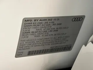 Audi Q3 2025 AWD quattro S line Premium 45 TFSI 4p SUV