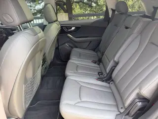 Audi Q7 2025 AWD quattro Premium 55 TFSI 4dr SUV