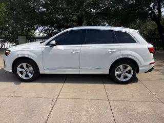 Audi Q7 2025 AWD quattro Premium 55 TFSI 4dr SUV