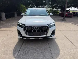Audi Q7 2025 AWD quattro Premium 55 TFSI 4dr SUV