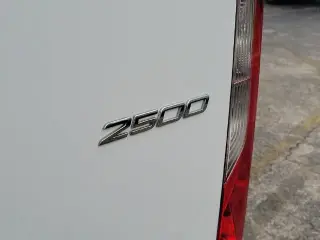 Mercedes-Benz Sprinter 2025 2500 3p 144 in. WB Furgoneta Pasajeros (2.0L I4)