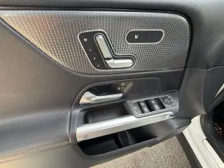 Mercedes-Benz GLB 2023 GLB 250 4p SUV