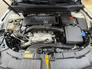 Mercedes-Benz GLB 2023 GLB 250 4p SUV