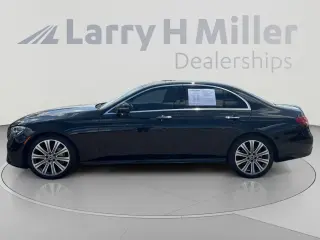 Clase E Mercedes-Benz 2022 E 350 4p Sedán