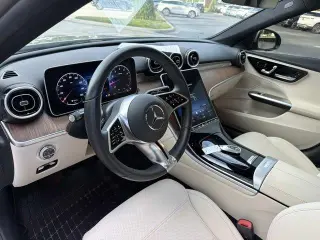 Mercedes-Benz Clase C 2024 C 300 4p Sedan