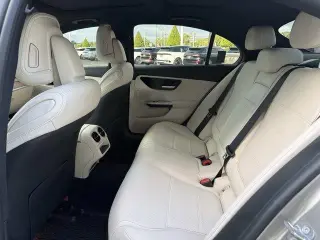 Mercedes-Benz Clase C 2024 C 300 4p Sedan