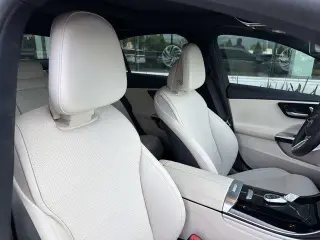 Mercedes-Benz Clase C 2024 C 300 4p Sedan