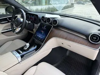 Mercedes-Benz Clase C 2024 C 300 4p Sedan