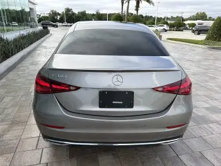 Mercedes-Benz Clase C 2024 C 300 4p Sedan