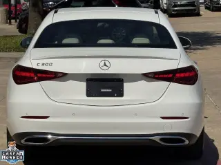 Mercedes-Benz Clase C 2025 C 300 4p Sedan