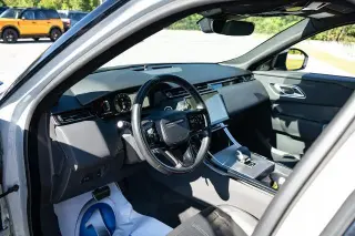 Land Rover Range Rover Velar 2025 tracción en todas las ruedas P250 Dynamic SE 4p SUV