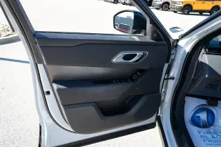 Land Rover Range Rover Velar 2025 tracción en todas las ruedas P250 Dynamic SE 4p SUV