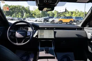 Land Rover Range Rover Velar 2025 tracción en todas las ruedas P250 Dynamic SE 4p SUV