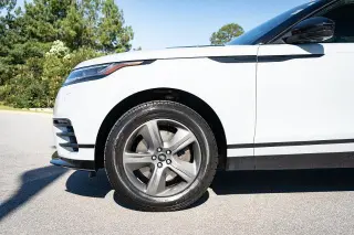 Land Rover Range Rover Velar 2025 tracción en todas las ruedas P250 Dynamic SE 4p SUV