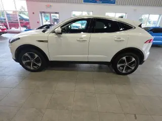 Jaguar E-PACE 2022 AWD P250 SE 4p SUV