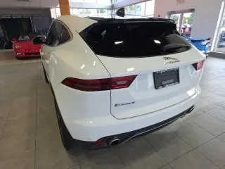 Jaguar E-PACE 2022 AWD P250 SE 4p SUV
