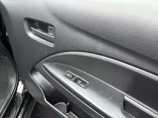 Mitsubishi Mirage 2024 ES 4p Hatchback