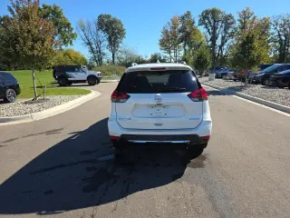 Nissan Rogue 2018 AWD S 4dr Crossover