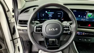 Kia Carnival Híbrido 2026 SX 4p Minivan