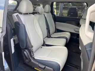 Kia Carnival 2025 SX Prestige 4dr Mini-Van