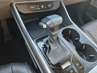 Kia Carnival 2025 SX Minivan 4 puertas