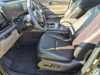 Kia Carnival 2025 SX Minivan 4 puertas