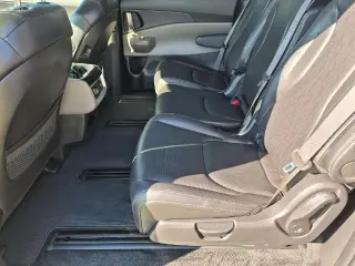 Kia Carnival 2025 SX Minivan 4 puertas