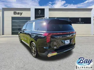 Kia Carnival 2025 SX Minivan 4 puertas