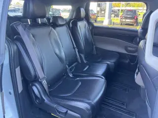 Kia Carnival 2025 LXS 4dr Mini-Van