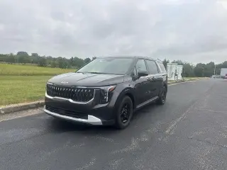 Kia Carnival 2025 LXS Mini-Van 4p.