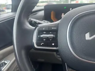 Kia Carnival 2025 LXS Mini-Van 4p.