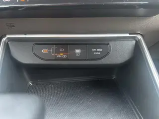 Kia Carnival 2025 LXS Mini-Van 4p.