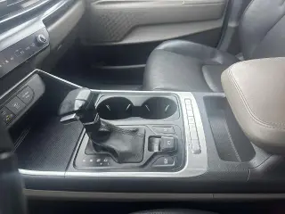 Kia Carnival 2025 LXS Mini-Van 4p.