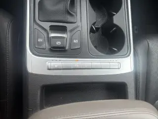 Kia Carnival 2025 LXS Mini-Van 4p.