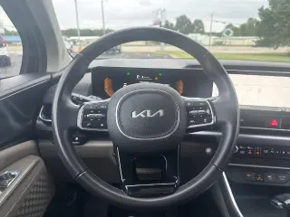 Kia Carnival 2025 LXS Mini-Van 4p.