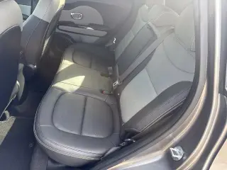 Kia Soul 2015 + 4dr Crossover