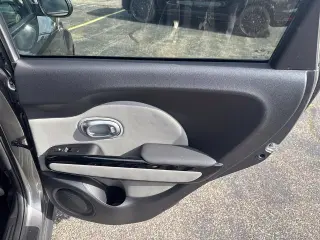 Kia Soul 2015 + 4dr Crossover
