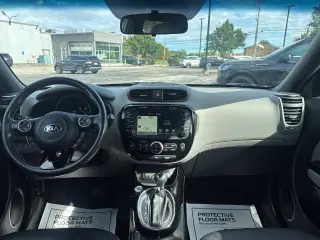 Kia Soul 2015 + 4dr Crossover