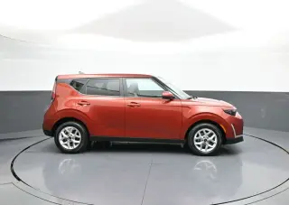 Kia Soul 2023 S 4dr Crossover