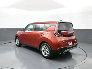Kia Soul 2023 S 4dr Crossover