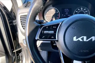 Kia Seltos 2022 S 4dr SUV