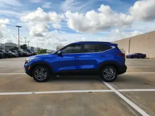 Kia Seltos 2023 S 4dr SUV