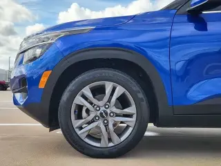 Kia Seltos 2023 S 4dr SUV