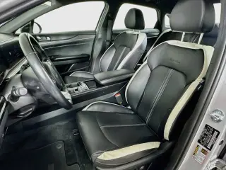 Kia K5 2025 GT-Line 4p Sedan