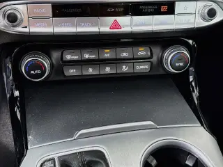 Kia Stinger 2018 GT1 4p Sedan