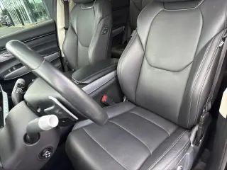 Genesis GV70 2023 AWD 2.5T Estándar 4p SUV