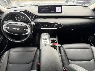 Genesis GV70 2023 AWD 2.5T Estándar 4p SUV