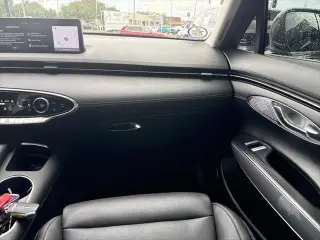 Genesis GV70 2023 AWD 2.5T Estándar 4p SUV