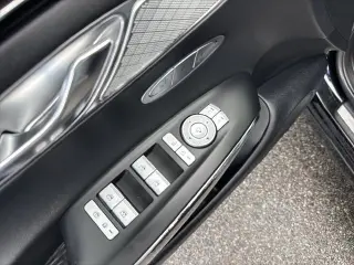 Genesis GV70 2023 AWD 2.5T Estándar 4p SUV